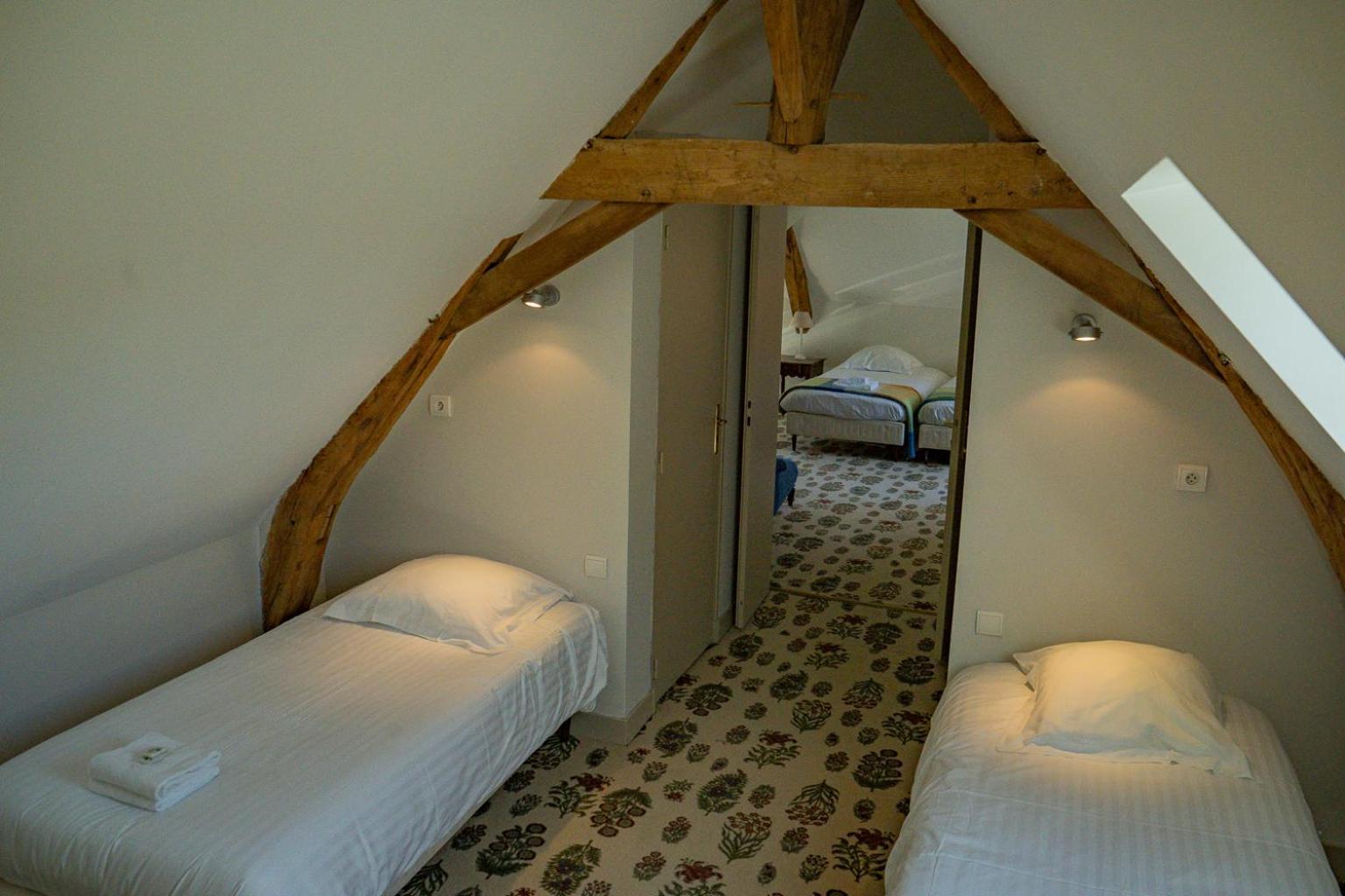 Hotel Haras De La Potardiere Crosmieres Bagian luar foto