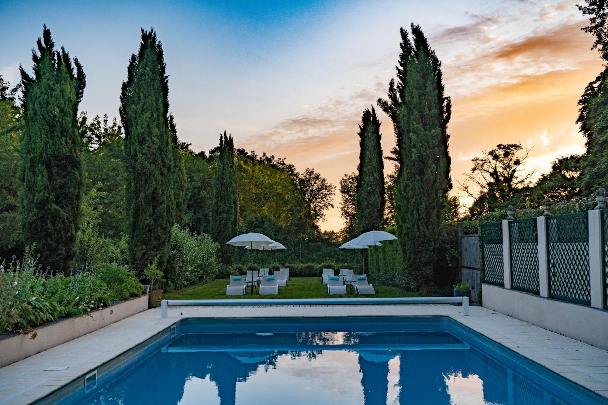 Hotel Haras De La Potardiere Crosmieres Bagian luar foto